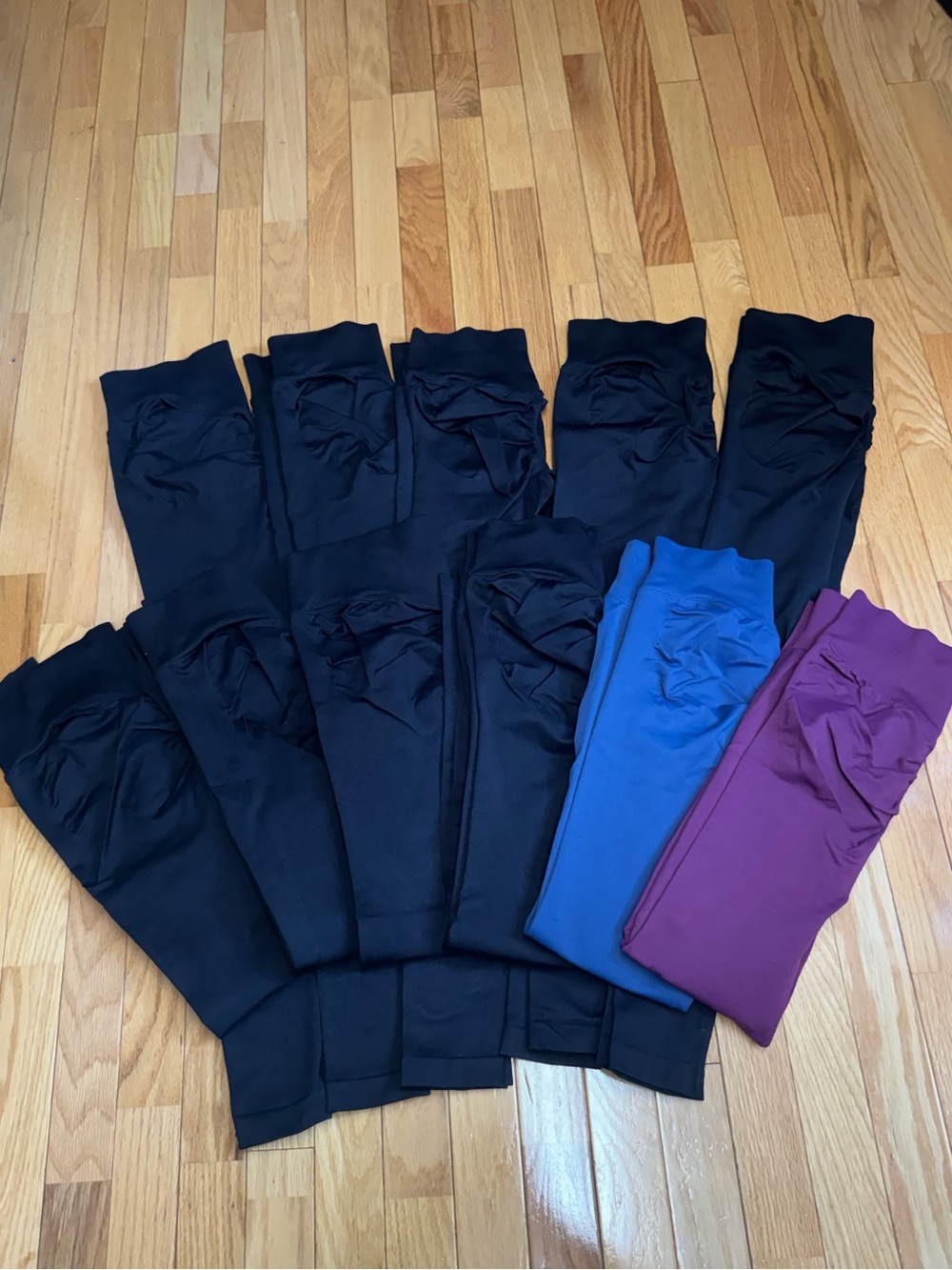 BUNDLE 11 Pairs of Booty Scrunch Leggings